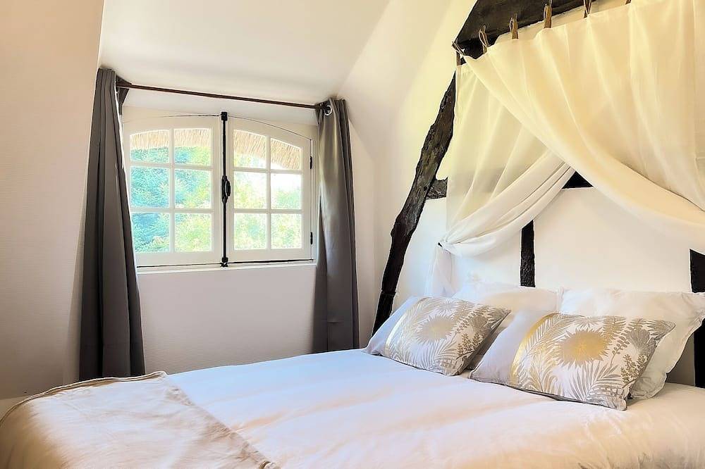 Superb Normandy cottage with swimming pool for 8pers  in Bournainville-Faverolles, Región de Bernay