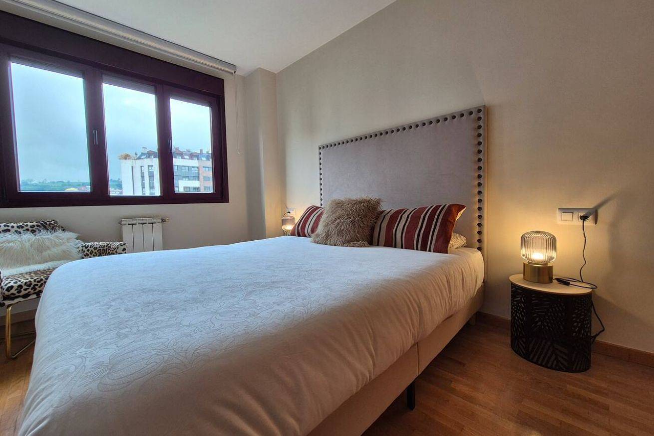 Geheel appartement, Vakantieappartement voor 4 personen in Oviedo, Cantabrisch Gebergte