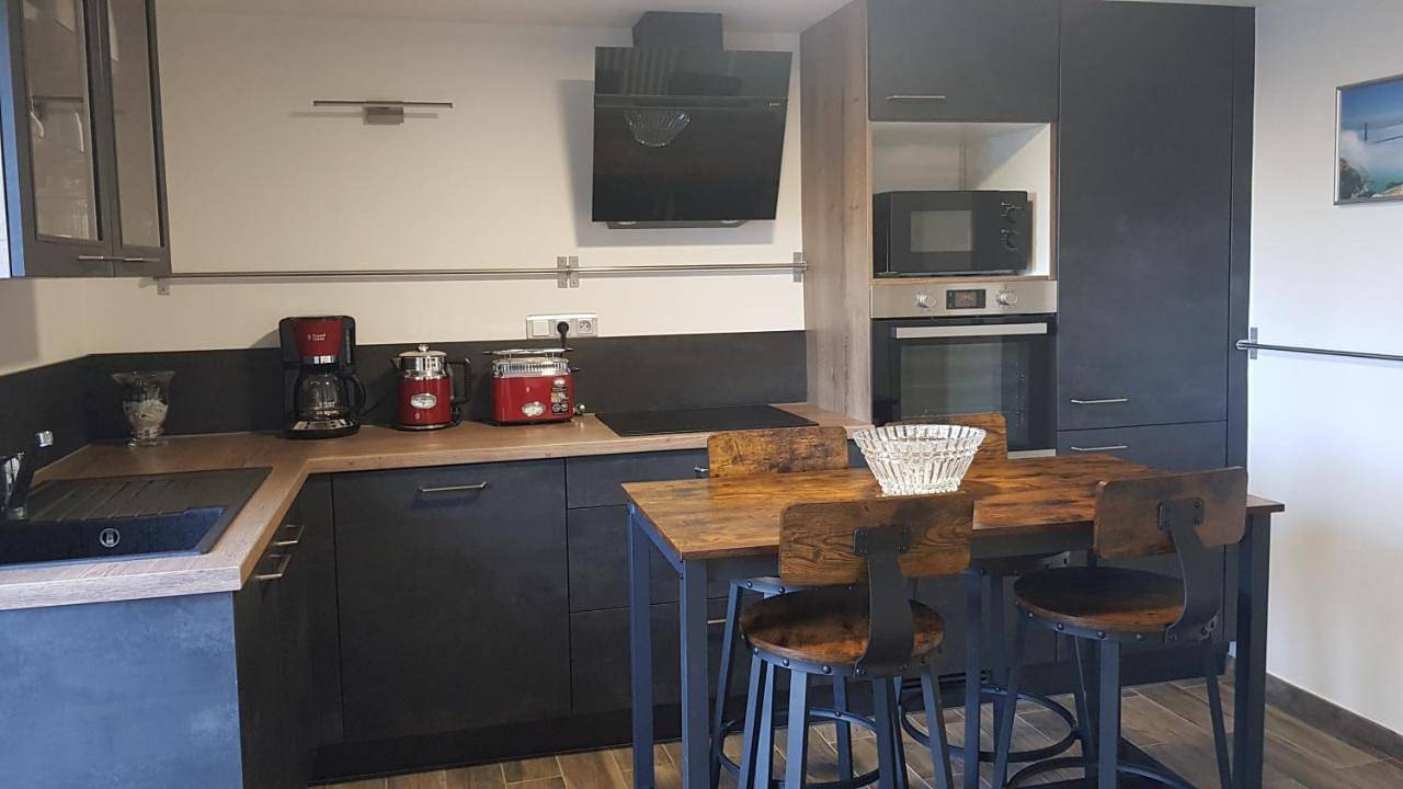 Double Room with Private Bathroom in Saint-Nazaire, Côte d'Amour
