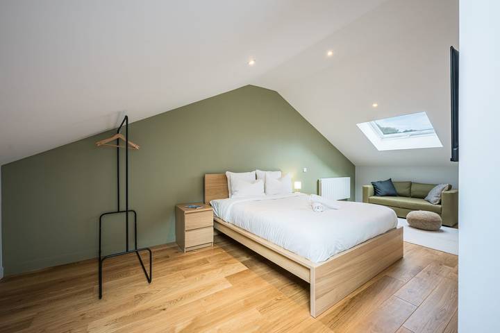 Gîte pour 6 personnes, avec vue sur le lac et terrasse à Sévrier - 4