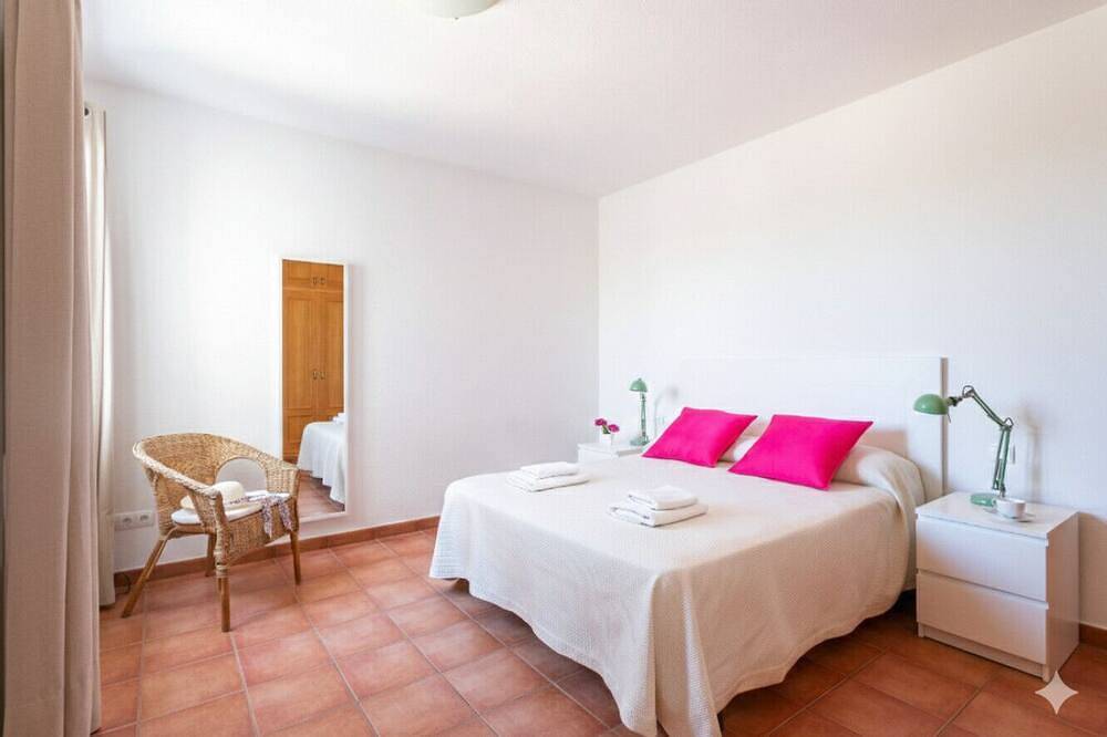 Villa Poppy. Private pool, Full Ac & Wifi, Menorca in Binissafuller, Sant Lluís