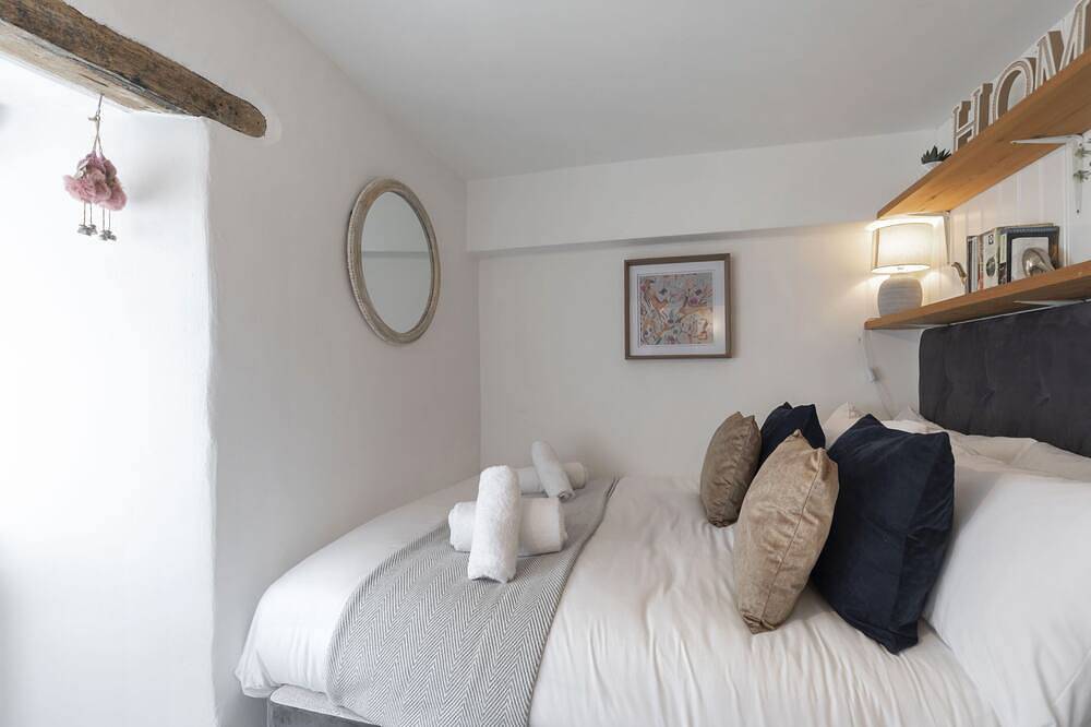 Charming 3-Bed Cottage in Central Stroud in Stroud, Gloucestershire