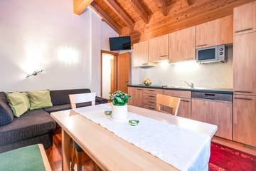 Vacation Apartment for 5 Guests in Schröcken, Allgäu alps (Austria), Picture 3