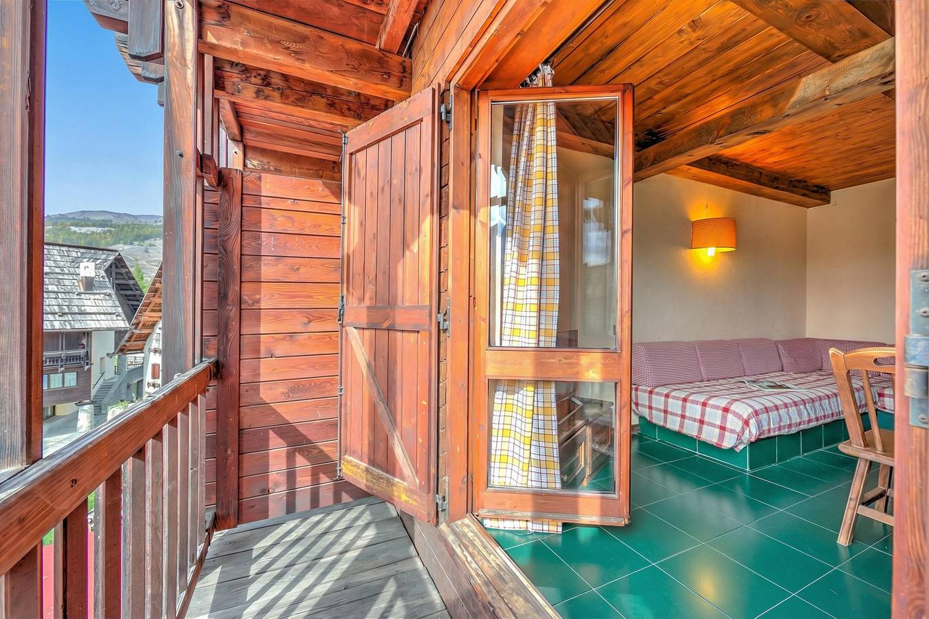 Appartamento intero, Grange Hike & Ski - 28D Sestriere in Sauze di Cesana, Via Lattea