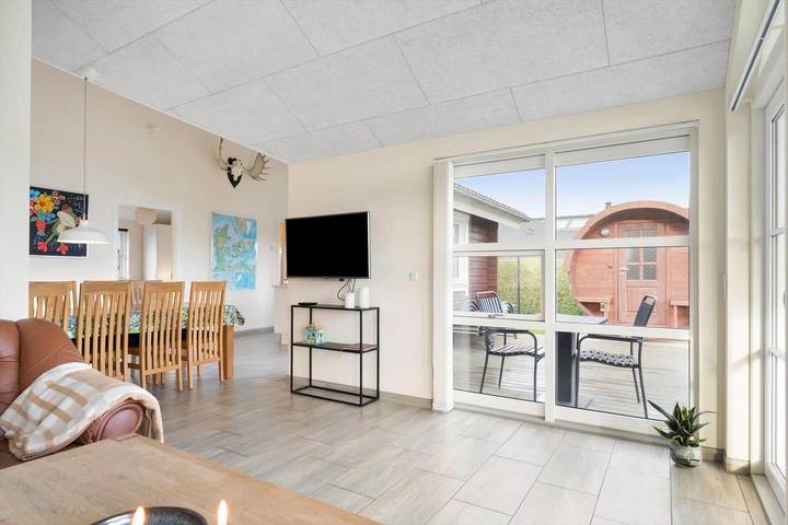 Ferienhaus für 6 Personen, mit Terrasse und Sauna in Hejlsminde - 4