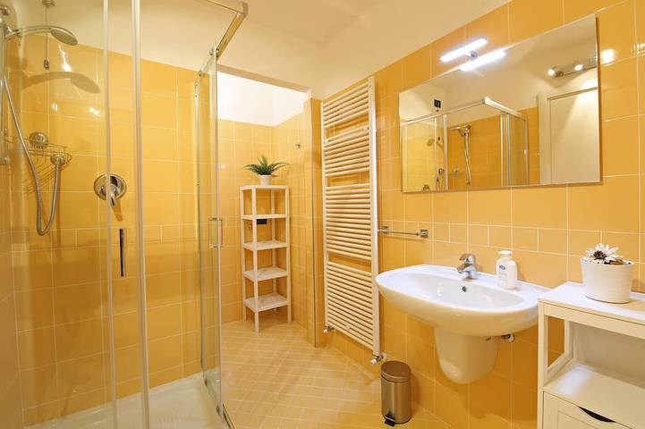 Appartement entier, Bellagio Dreams Apt Seulement 100Mt Du Lac / Beach-The Dream Entre Le Lac Et Les Montagnes in Bellagio, Région de Bellagio