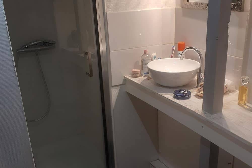Entire apartment, Small rental close to town center in Cahors, Lot
