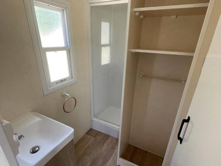 Location de vacances pour 6 personnes, avec bassin pour enfant et terrasse ainsi que piscine et jardin à Signes - 2