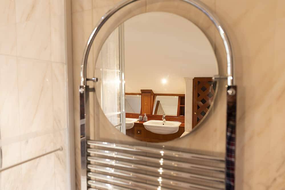 Villa Annamaria, villa with private pool, parking, large spaces, in Cassino in Cassino, Frosinone Provinz
