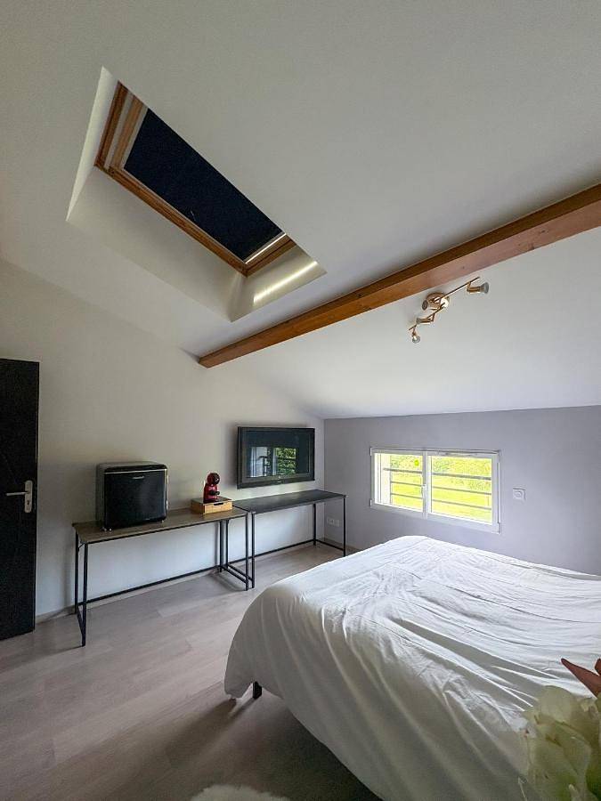Double Room with Private Bathroom in Montauban, Tarn-et-Garonne