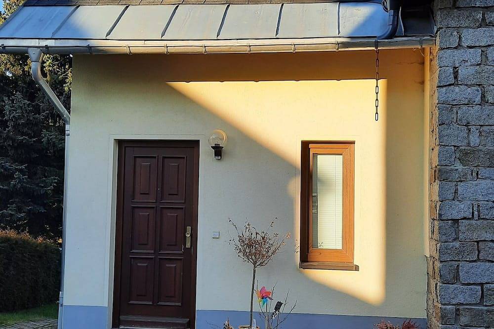 Ganze Wohnung, Holiday home in the beautiful Ore Mountains in Neudorf, Sehmatal
