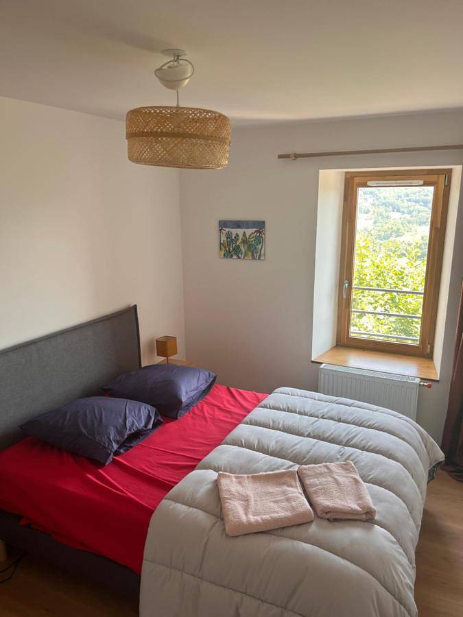 Appartement entier, Two-Bedroom Apartment in Boffres, Région de Tournon-sur-Rhône