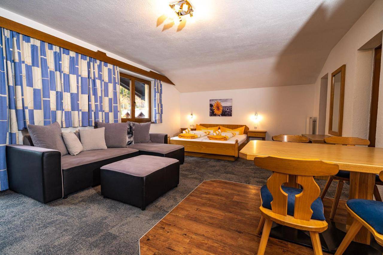Haus Anton Sölden - Apartments & Zimmer in Weißkamm, Sölden (Österreich)
