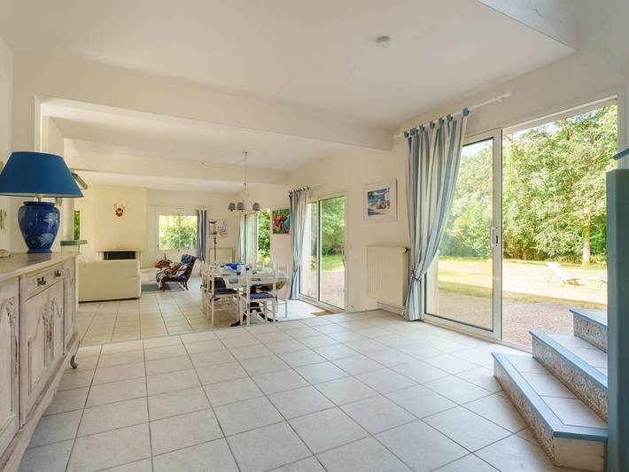 Location de vacances pour 8 personnes, avec Balcon ainsi que Terrasse et Jardin à Crach - 4