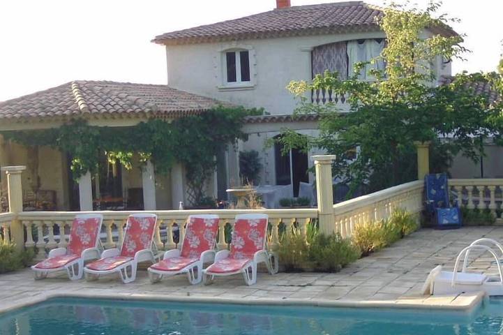 Location de vacances pour 16 personnes, avec jardin, animaux acceptés à Tourves - 4