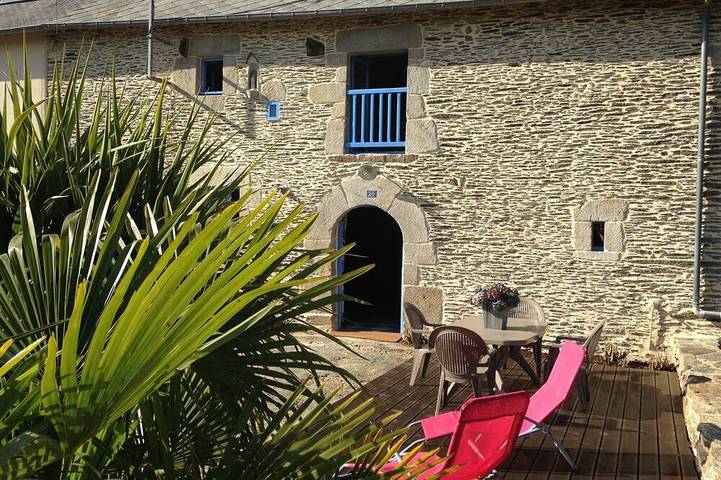 Location de vacances pour 6 personnes, avec Terrasse à Guillac