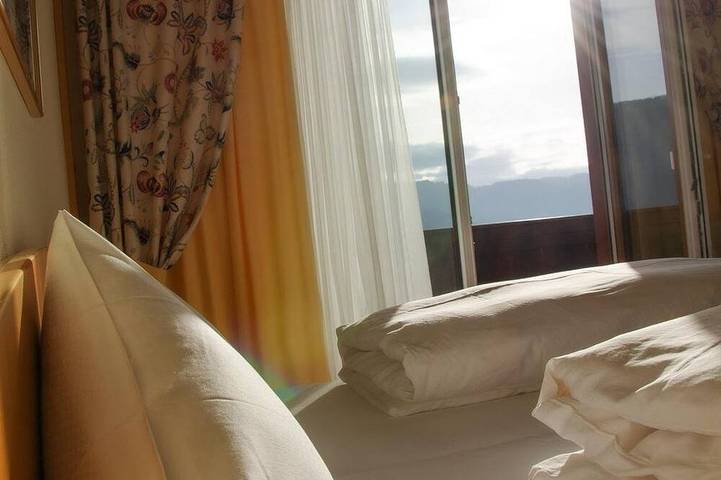 Ferienhaus für 2 Personen, mit Sauna und Pool sowie Garten und Balkon - 1