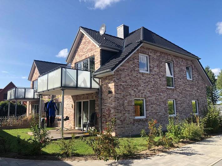 Ferienwohnung für 4 Personen, mit Balkon und Sauna in Neue Tiefe