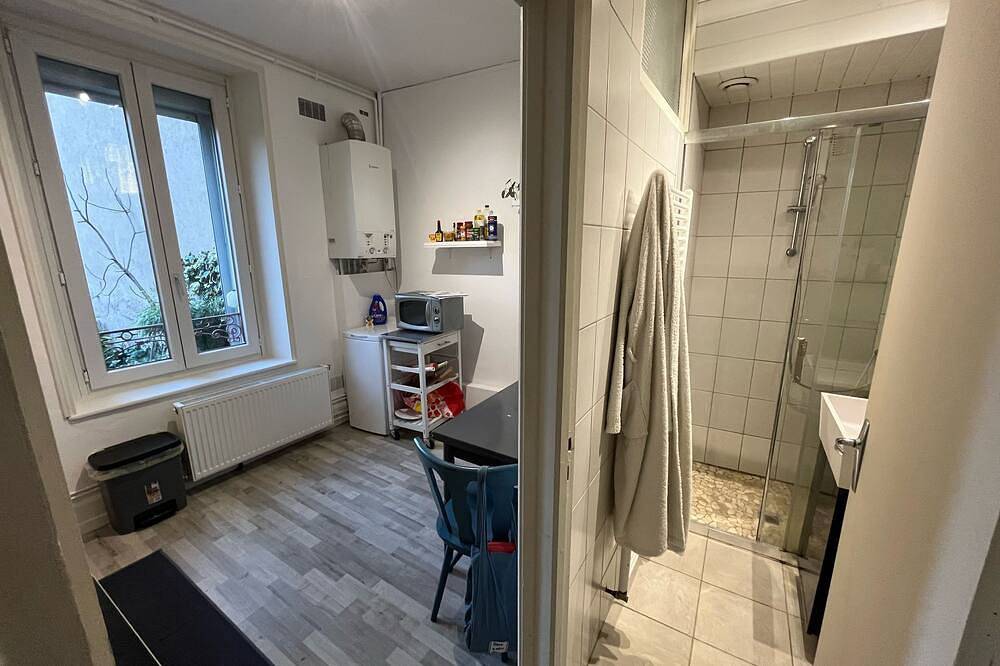 Appartement entier, Petit appartement tranquille à 10 min de la gare in Nancy, Région de Nancy
