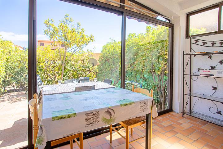 Appartamento intero, Appartamento "Le Tulipani" con terrazza privata, giardino privato e Wi-Fi in Carqueiranne, Costa mediterranea (Francia)