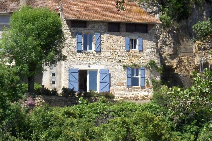 Location de vacances pour 2 personnes, avec Balcon et Jardin à Tour-de-Faure