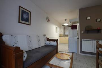 Gîte pour 4 Personnes dans Cérences, Côte des havres, Photo 1