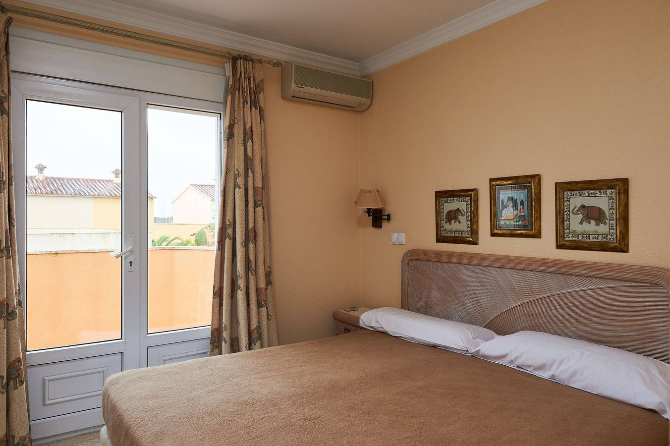 Svelte by On Travel in Oliva, Costa Blanca