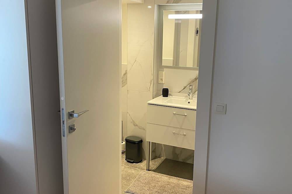 Appartement entier, Appartement Neuf en Rdj - Avec superbe vue sur le lac d'Annecy 🤩 in Menthon-Saint-Bernard, Région d'Annecy