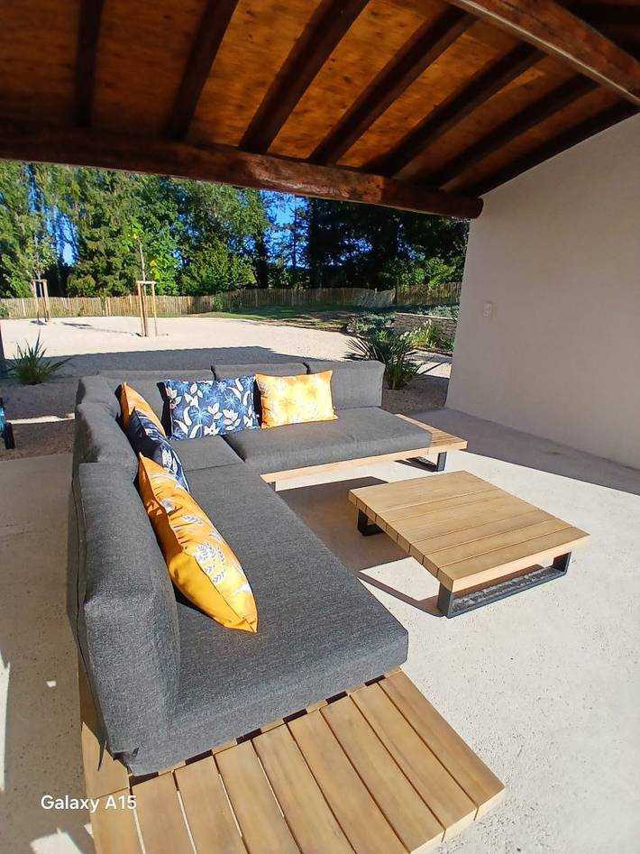 Gîte pour 17 personnes, avec balcon ainsi que jardin et piscine en France - 4