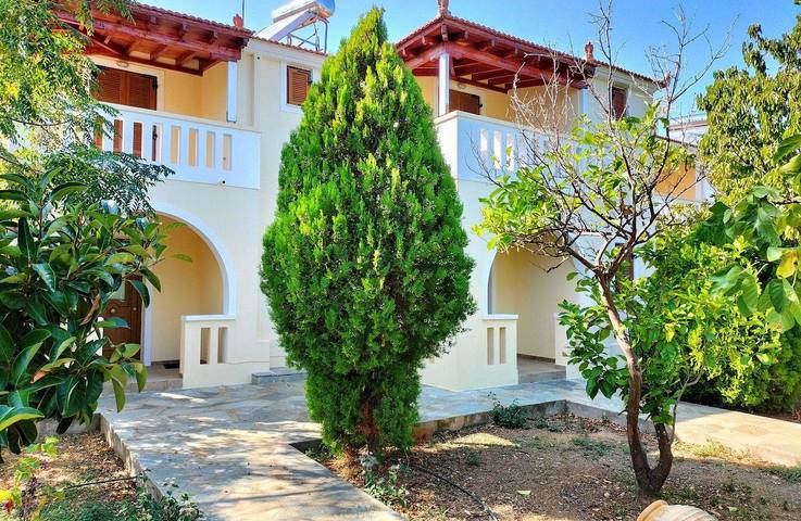 Holiday rental for 4 people, with view and garden in Alonissos
