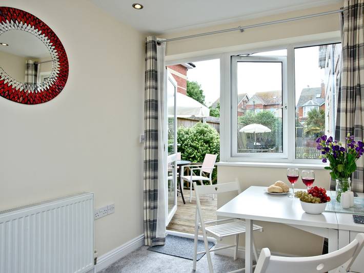 Apartment for 4 people, with garden in Weymouth