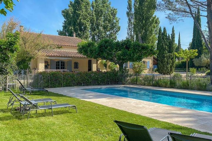 Villa pour 15 personnes, avec jardin