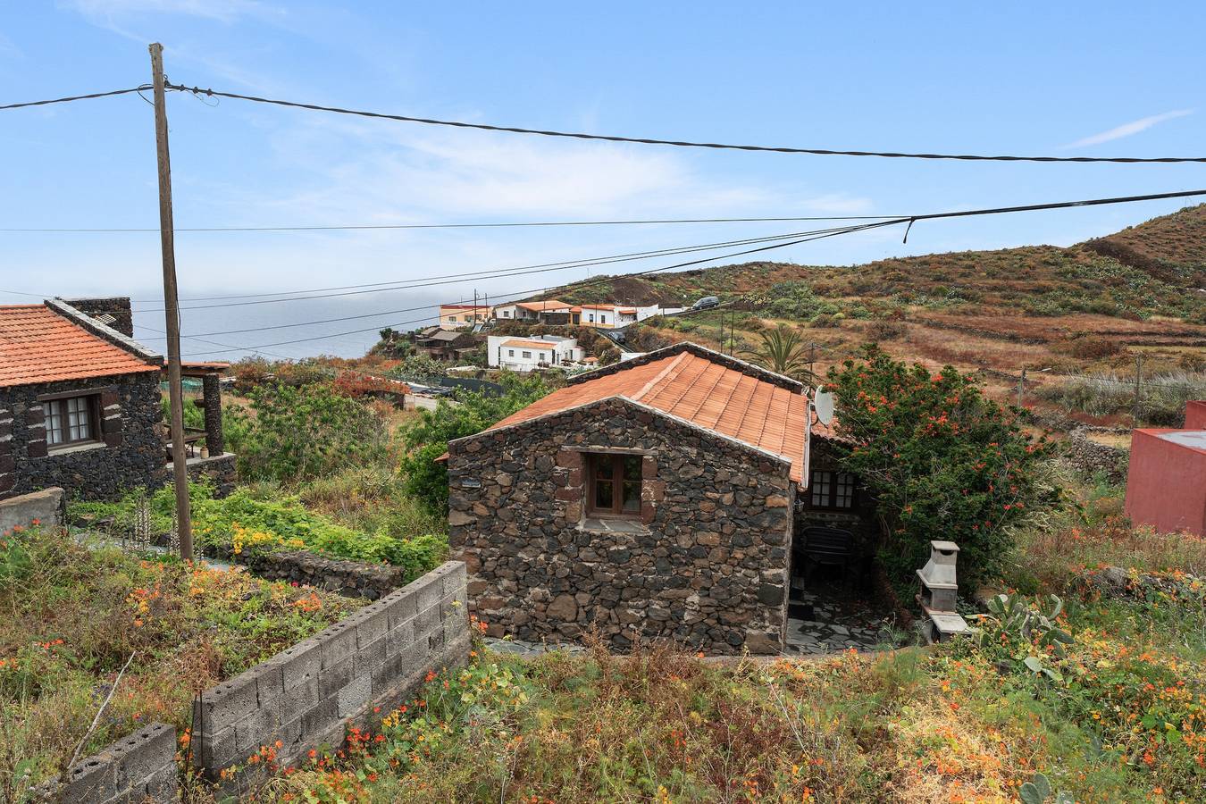 Ganze Wohnung, Ferienwohnung 'Higuera Morales' mit Bergblick und privater Terrasse in El Mocanal, Valverde