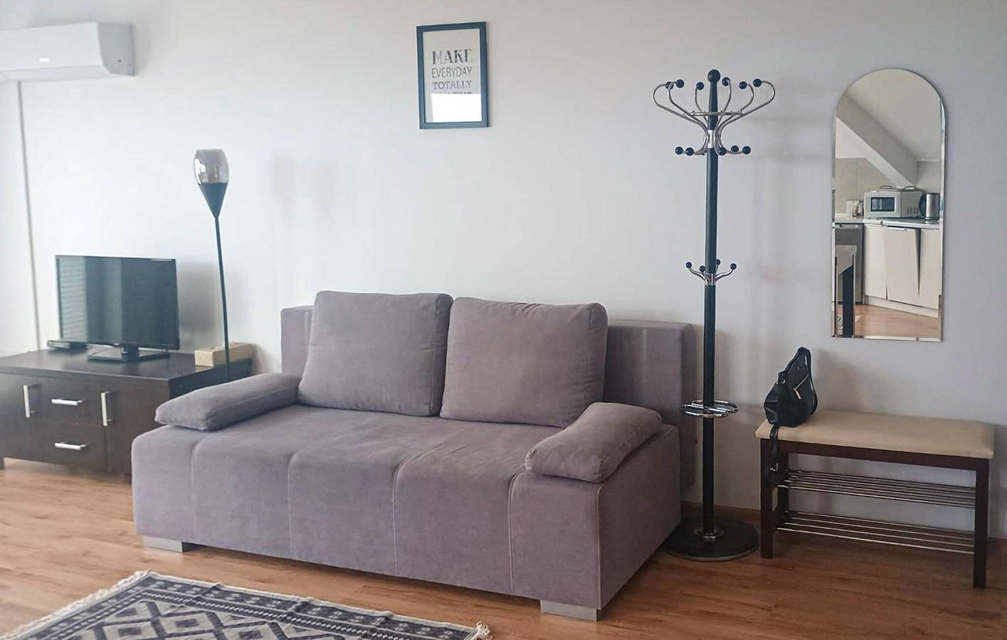 Ganze Ferienwohnung, Ferienwohnung für 6 Personen mit Garten in Darłówko, Darłowo