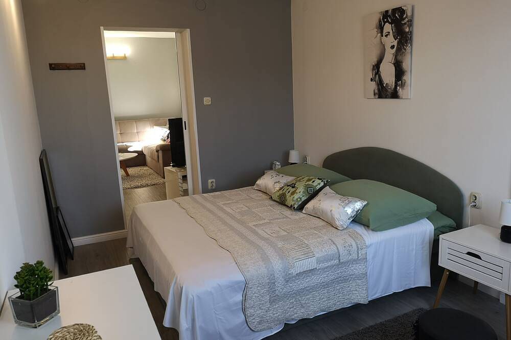 Ganze Wohnung, 1-Zimmer-Ferienwohnung mit Terrasse und Meerblick Rukavac, Vis (A-8897-a) in Rukavac, Vis