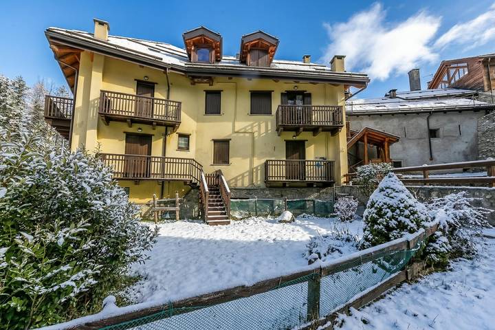 Apartamento entero, Relax In Pineta Beaulard in Oulx, Provincia de Torino