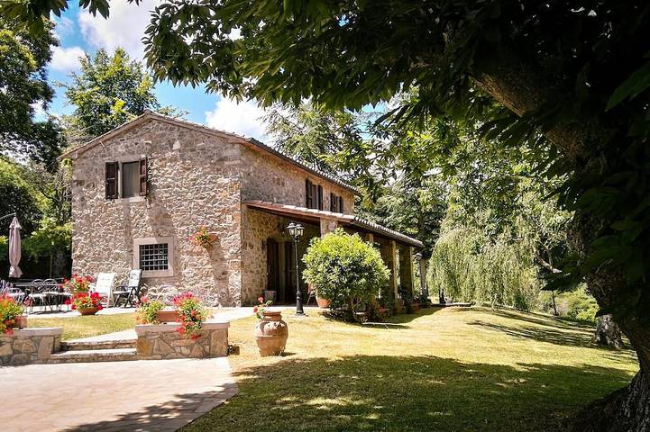 Ferienhaus für 6 Personen, mit Terrasse und Garten in Arcidosso