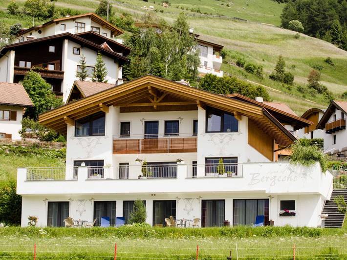 Ferienwohnung für 5 Personen, mit Garten und Terrasse sowie Ausblick und Sauna in Nauders