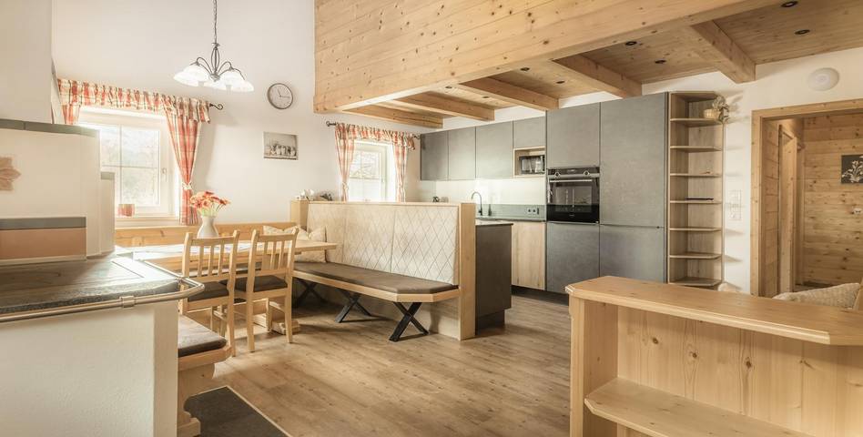 Hütte für 8 Personen, mit Garten und Whirlpool sowie Sauna und Terrasse, kinderfreundlich in Steinernes Meer - 2