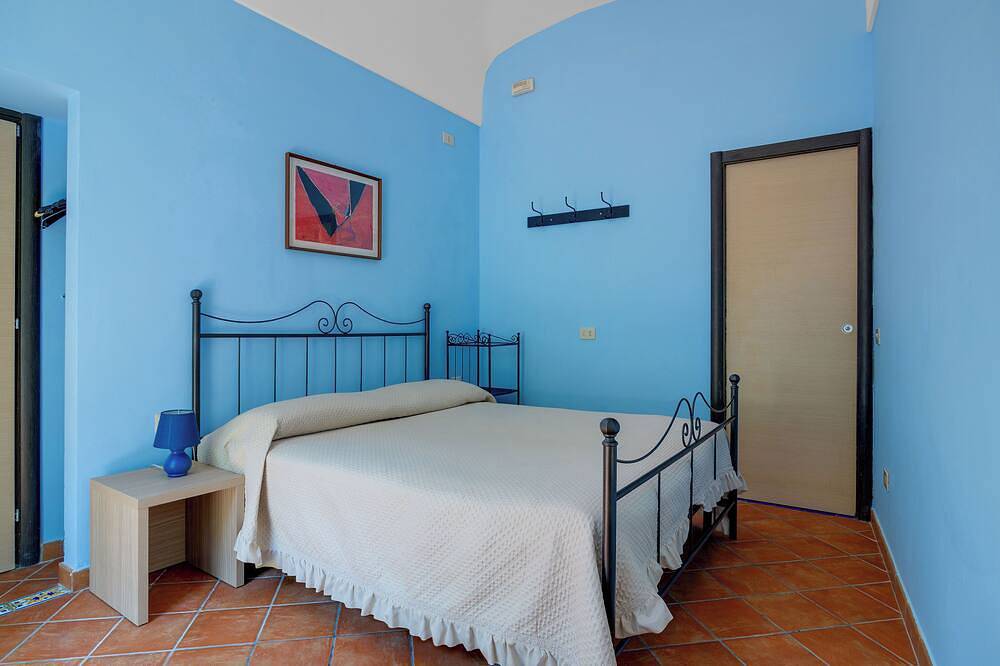 Casa Annalí - 3 bedroom house with private garden by the Amalfi Coast in Maiori, Costiera amalfitana