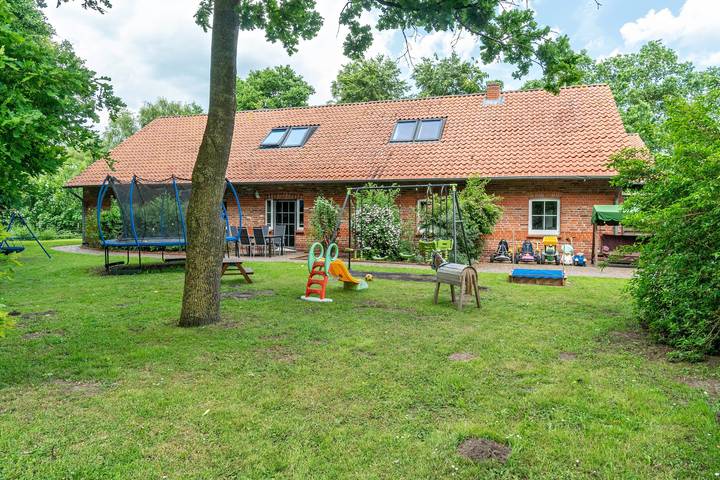Ferienwohnung für 5 Personen, mit Garten und Sauna