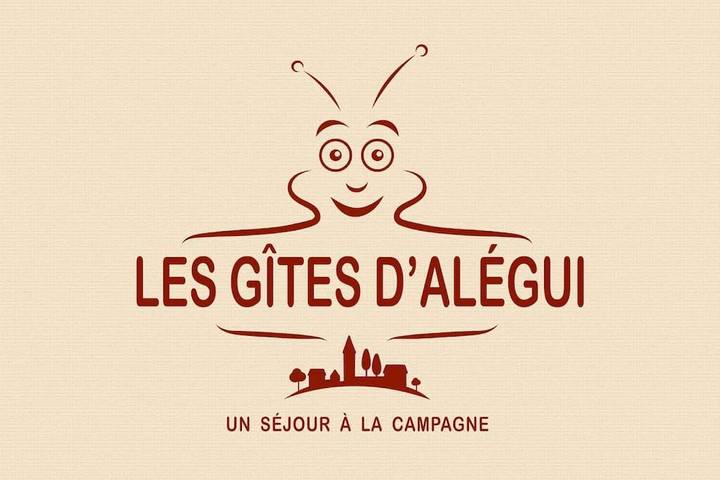 Location de vacances pour 15 personnes, avec Terrasse et Jardin ainsi que Piscine et Vue à Courpignac