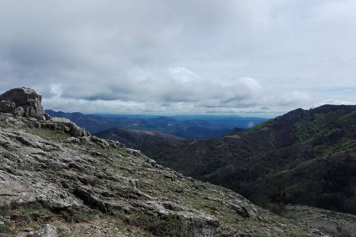 Gîte pour 6 personnes, avec jacuzzi à Lespignan