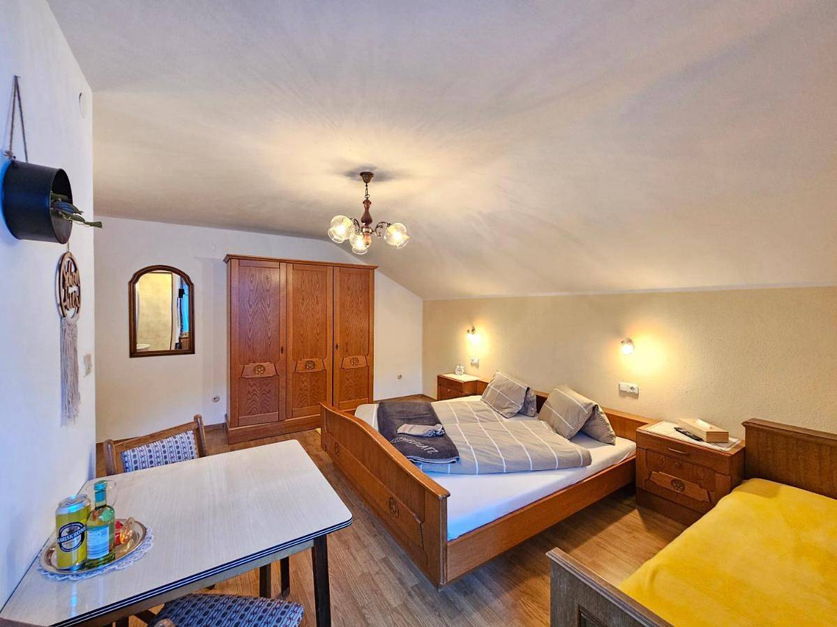 Double Room with Shared Toilet in Schobergruppe, Heiligenblut