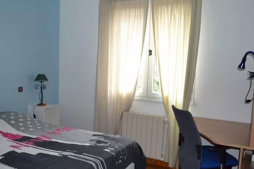 200m² house with 6 bedrooms in Alès, Cévennes