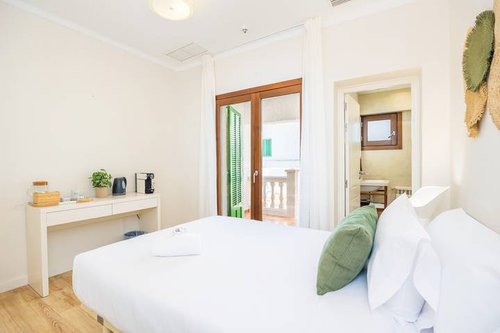Ganze Wohnung, Hostal Boutique Canyamel 110 Einzelzimmer mit teilweisem Meerblick, Terrasse, Wlan und Klimaanlage in Canyamel, Capdepera