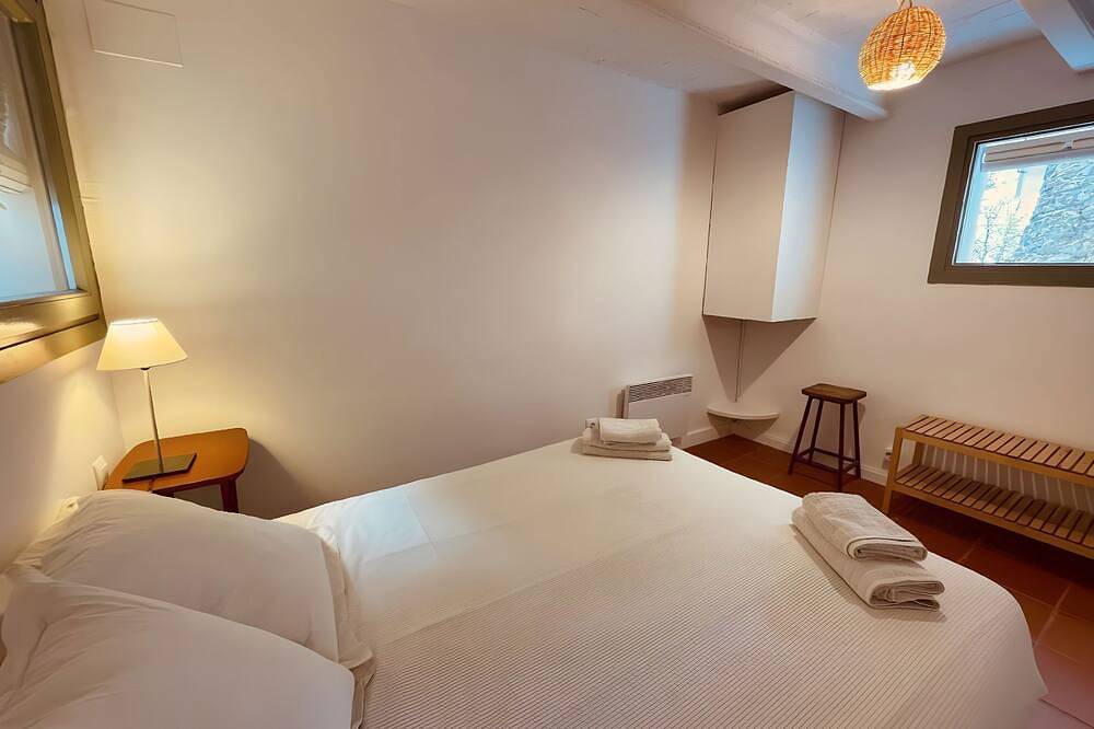 Apartamento entero, T2 · Sunny duplex with garden 50m from beach in Aigua Xelida, Tamariu