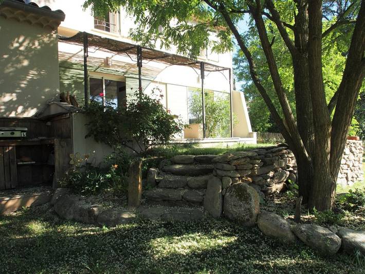 Location de vacances pour 7 personnes, avec jardin à Gravières - 2