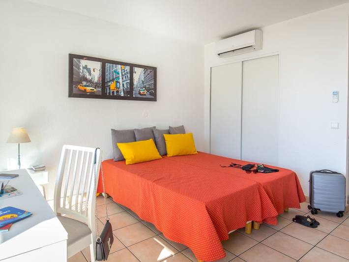 Gîte pour 2 personnes, avec balcon dans Plage Veillat Saint Raphael - 4