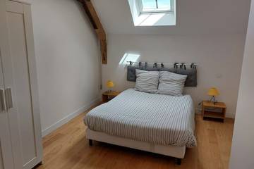 Location De Vacances pour 12 Personnes dans Maurepas, Yvelines, Photo 1